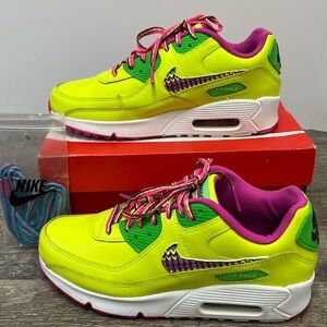 Nike Air Max 90 LTR CW5795-700 Size 5 Youth